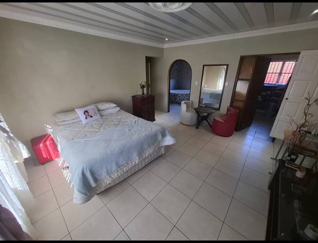 5 BEDROOM HOUSE FOR SALE IN AMANDASIG
